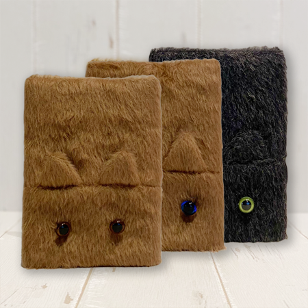 寒い冬におすすめ！ふわふわもふもふブックカバー！